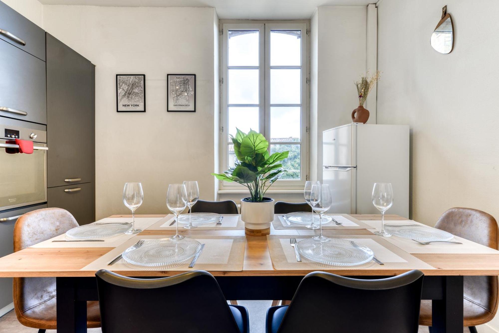 Le Marty - Wifi - - Climatison - Parking Gratuit Carcassonne